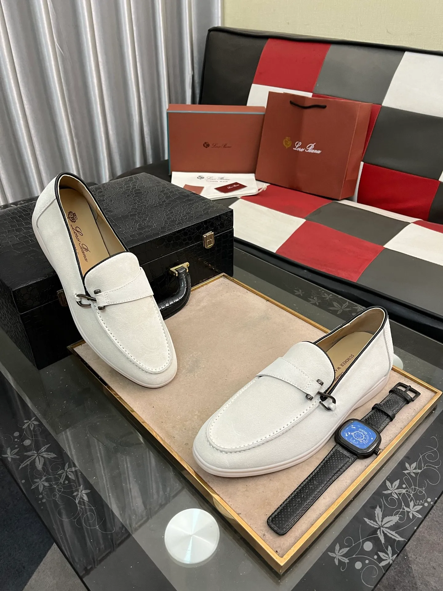 Men's Men's Shoes💰420⌚️⌚️【Loro Piana】LP couple's casual sneakers. Simple and fashionable, the upper is made of cow suede and leather. Sheepskin feet. Custom rubber sole. Size: Female 35-42 (35, 41, 42, 43 customized are non-refundable) Male 38-46 (45, 46 customized)